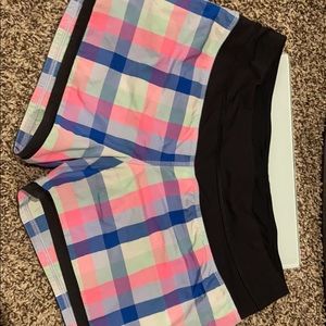 Size 6 lululemon speed up shorts